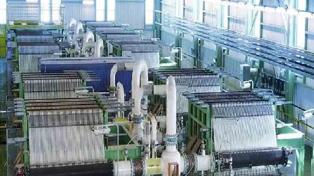 Biggest Caustic Soda Unit: ఏపీలో అతిపెద్ద కాస్టిక్ సోడా యూనిట్.. 2,450 మందికి ఉద్యోగావకాశాలు..! Biggest Caustic Soda Unit: ఏపీలో అతిపెద్ద కాస్టిక్ సోడా యూనిట్.. 2,450 మందికి ఉద్యోగావకాశాలు..!