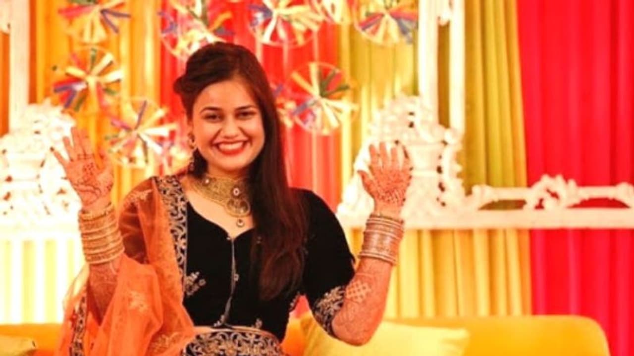 टीना डाबी की शादी का इस लग्जरी होटल में ग्रैंड रिसेप्शन, कई बड़ी हस्तियां होंगी गेस्ट, इतना है 1 दिन का किराया टीना डाबी की शादी का इस लग्जरी होटल में ग्रैंड रिसेप्शन, कई बड़ी हस्तियां होंगी गेस्ट, इतना है 1 दिन का किराया