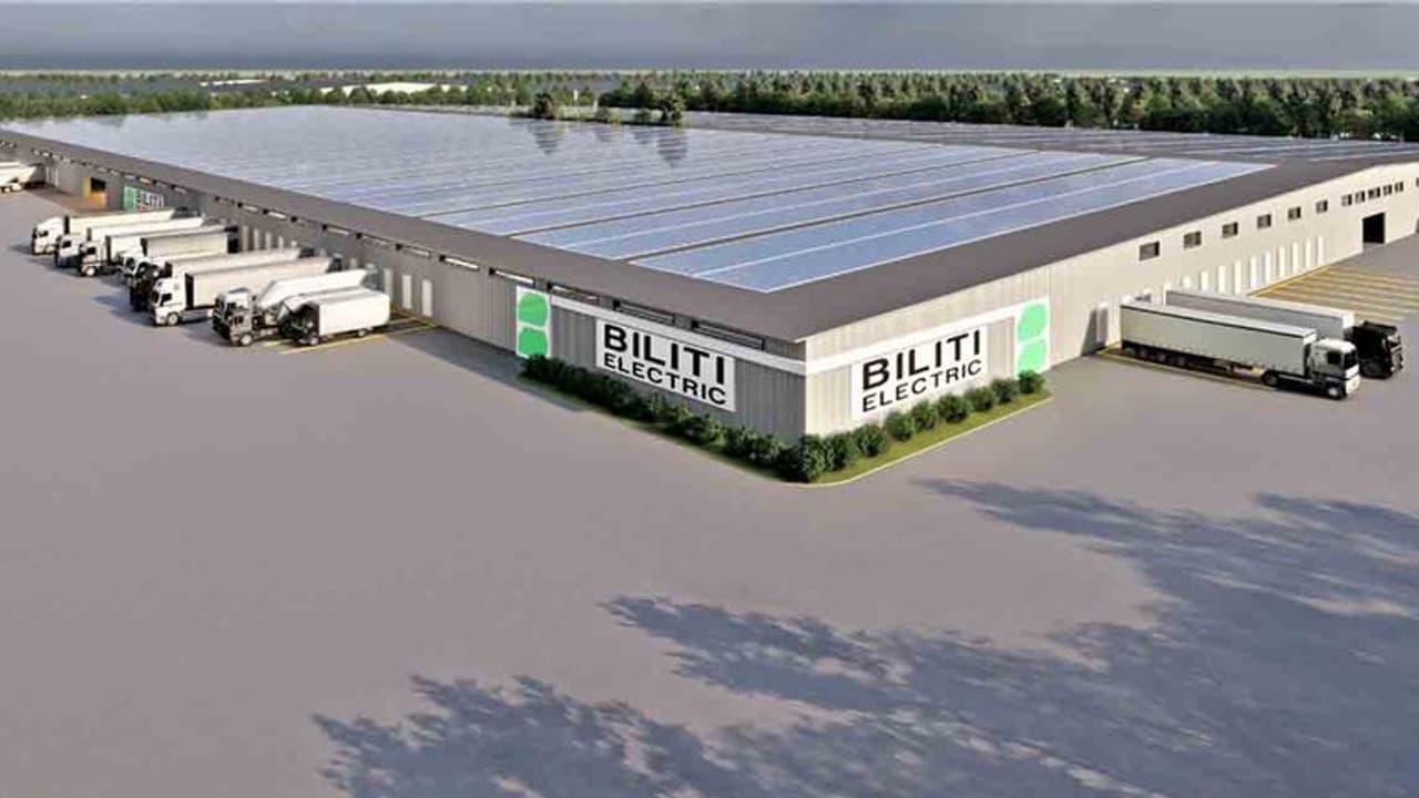 Electric Three Wheeler: తెలంగాణలో మరో భారీ పరిశ్రమ.. ఎక్కడంటే..? Electric Three Wheeler: తెలంగాణలో మరో భారీ పరిశ్రమ.. ఎక్కడంటే..?