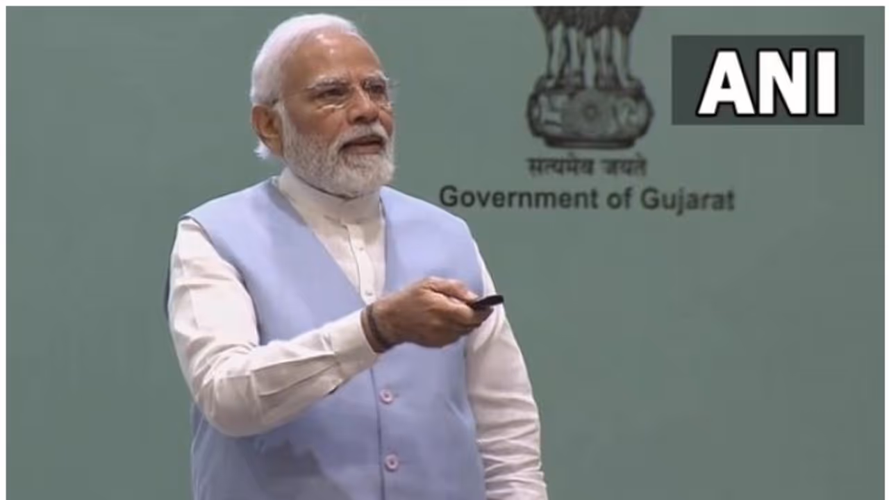 വിദേശ പൗരൻമാർക്കായി ഇന്ത്യയുടെ 'ആയുഷ് വീസ'; അനുവദിക്കുക ആയുർവേദ ചികിത്സയ്ക്കായി വരുന്നവർക്ക് വിദേശ പൗരൻമാർക്കായി ഇന്ത്യയുടെ 'ആയുഷ് വീസ'; അനുവദിക്കുക ആയുർവേദ ചികിത്സയ്ക്കായി വരുന്നവർക്ക്