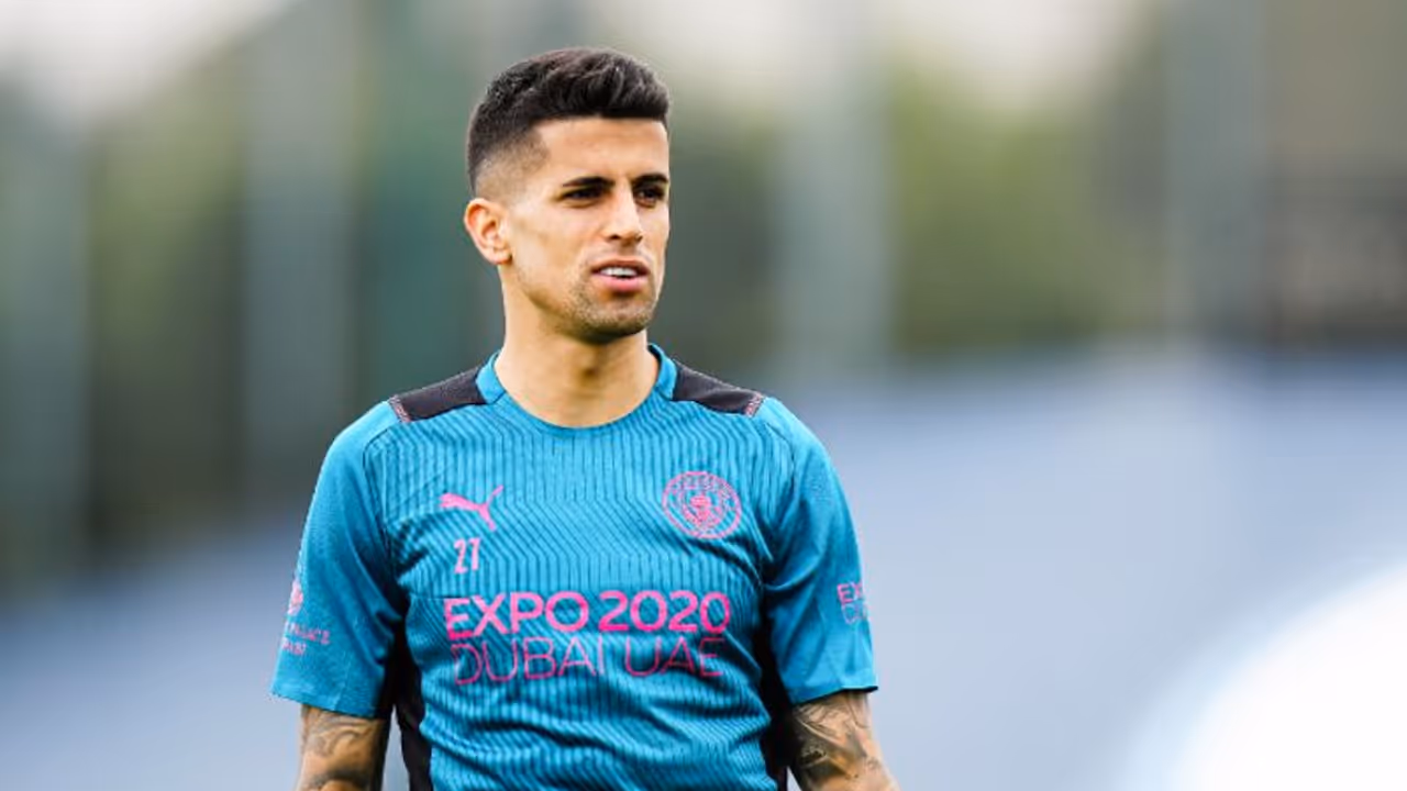 EPL : കിരീടപ്പോര് കടുപ്പിക്കാന് സിറ്റി കളത്തിലേക്ക്; എതിരാളികള് ബ്രൈറ്റണ് EPL : കിരീടപ്പോര് കടുപ്പിക്കാന് സിറ്റി കളത്തിലേക്ക്; എതിരാളികള് ബ്രൈറ്റണ്