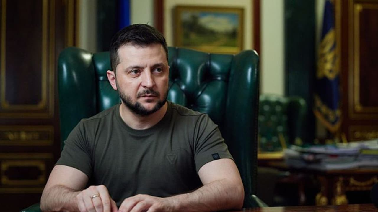 ज़ेलेंस्की ने युद्ध विराम के लिए पुतिन से मीटिंग का दिया संकेत, बोले जिसने युद्ध शुरू किया था वही समाप्त करे