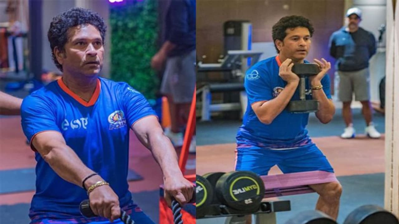 48 की उम्र में भी युवा खिलाड़ियों को टक्कर दे रहे मास्टर ब्लास्टर, देखें किस तरह जिम में बहा रहे पसीना 48 की उम्र में भी युवा खिलाड़ियों को टक्कर दे रहे मास्टर ब्लास्टर, देखें किस तरह जिम में बहा रहे पसीना