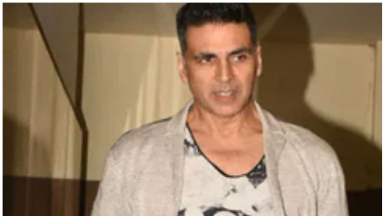 Akshay Kumar : മാപ്പ് പറഞ്ഞ് അക്ഷയ് കുമാര്, 'ആ പണം നല്ല കാര്യങ്ങള്ക്ക് ഉപയോഗിക്കും' Akshay Kumar : മാപ്പ് പറഞ്ഞ് അക്ഷയ് കുമാര്, 'ആ പണം നല്ല കാര്യങ്ങള്ക്ക് ഉപയോഗിക്കും'
