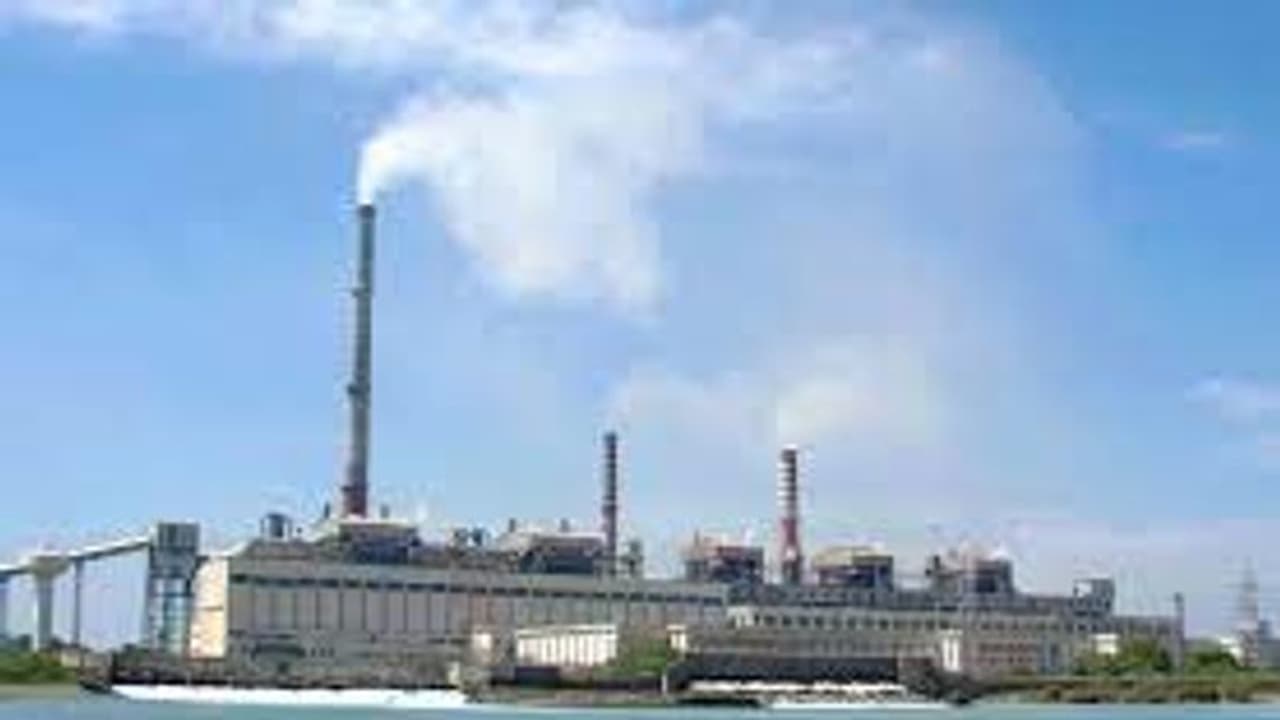 தூத்துக்குடி அனல் மின் நிலையத்தில் அனைத்து யூனிட்களிலும் மின் உற்பத்தி நிறுத்தம்.. காரணம் இது தான்.? தூத்துக்குடி அனல் மின் நிலையத்தில் அனைத்து யூனிட்களிலும் மின் உற்பத்தி நிறுத்தம்.. காரணம் இது தான்.?