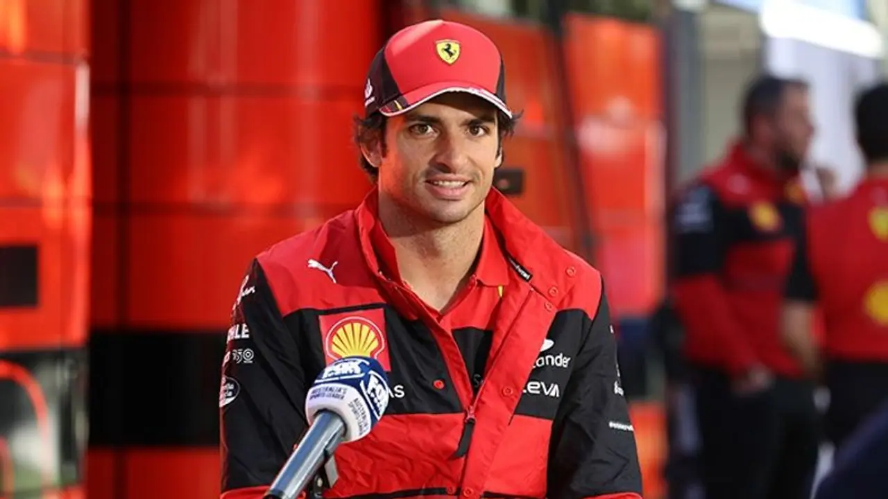 Will do my best for Ferrari, says Sainz amidst fan frenzy after contract extended until 2024 Will do my best for Ferrari, says Sainz amidst fan frenzy after contract extended until 2024