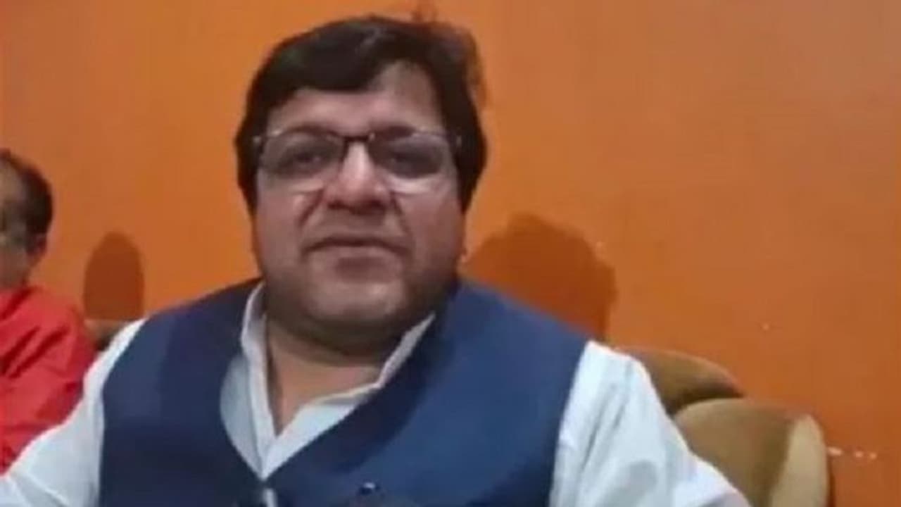 जहरीली शराब को लेकर यूपी सरकर हुई सख्त, मामला सामने आने पर अधिकारियों पर गिरेगी गाज