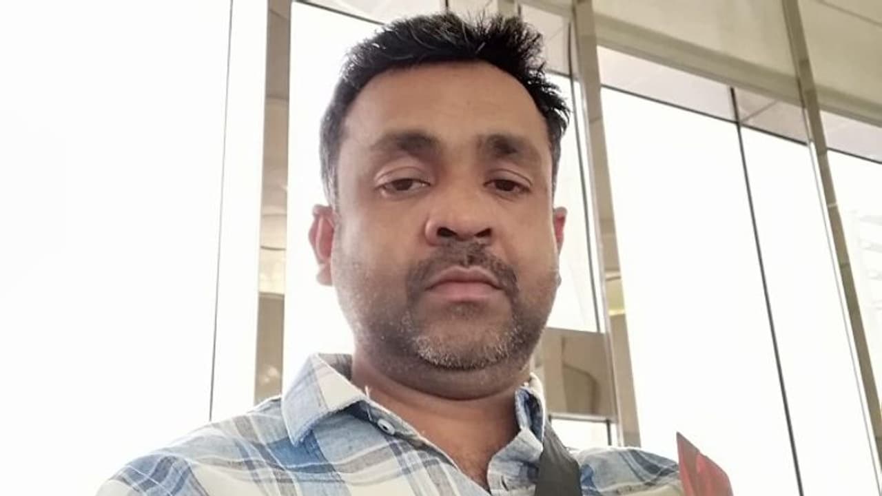 നാട്ടിൽ നിന്ന് കുടുംബം എത്താൻ ദിവസങ്ങൾ മാത്രം, മലയാളി സൗദിയിൽ പിക്കപ്പ് വാനിടിച്ച് മരിച്ചു നാട്ടിൽ നിന്ന് കുടുംബം എത്താൻ ദിവസങ്ങൾ മാത്രം, മലയാളി സൗദിയിൽ പിക്കപ്പ് വാനിടിച്ച് മരിച്ചു