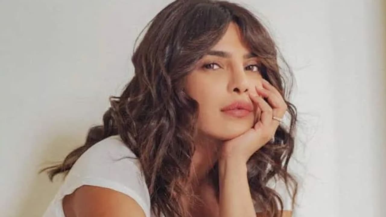 आखिर क्यों प्रियंका चोपड़ा ने इस साल को बताया खास, रिवील किए न्यू प्लान और बताया कैसे मनाएंगी बर्थडे आखिर क्यों प्रियंका चोपड़ा ने इस साल को बताया खास, रिवील किए न्यू प्लान और बताया कैसे मनाएंगी बर्थडे