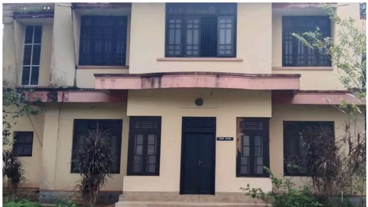 Prem Nazir: പ്രേം നസീറിന്റെ വീട്, ലൈലാ കോട്ടേജ് വില്പനയ്ക്ക് Prem Nazir: പ്രേം നസീറിന്റെ വീട്, ലൈലാ കോട്ടേജ് വില്പനയ്ക്ക്