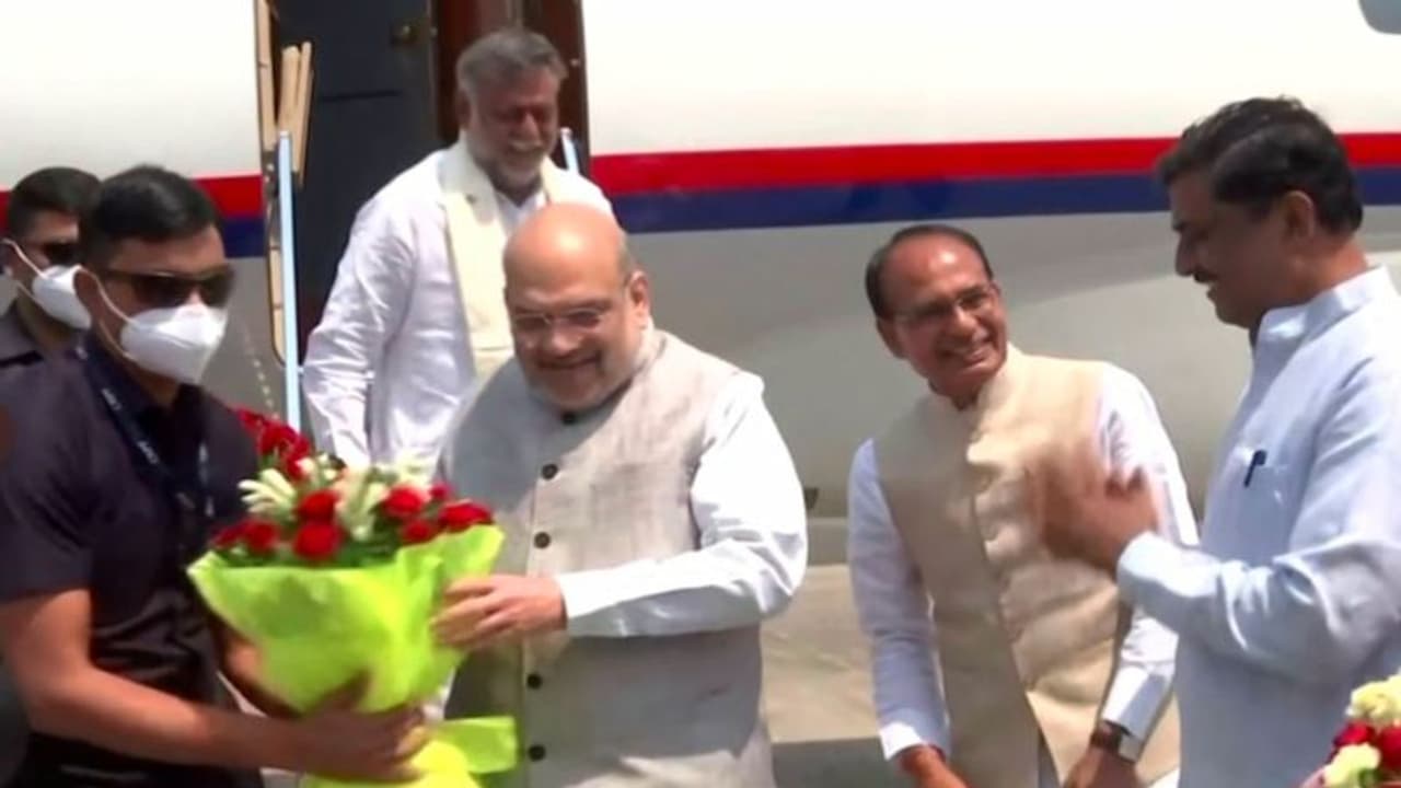 अमित शाह का भोपाल दौरा : एमपी में फॉरेंसिक साइंस यूनिवर्सिटी ऐलान, कहा नॉलेज, सबूत और तर्कपूर्ण पुलिसिंग जरुरी अमित शाह का भोपाल दौरा : एमपी में फॉरेंसिक साइंस यूनिवर्सिटी ऐलान, कहा नॉलेज, सबूत और तर्कपूर्ण पुलिसिंग जरुरी