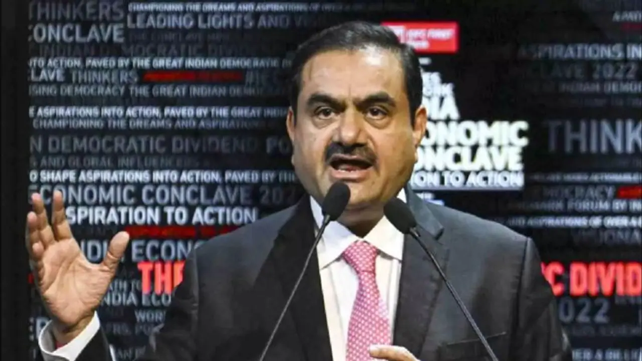 സൗരോ‍ർജ കരാർ നേടാൻ ഇന്ത്യൻ ഉദ്യോ​ഗസ്ഥർക്ക് കൈക്കൂലി; ഗൗതം അദാനിക്കെതിരെ അമേരിക്കയിൽ വഞ്ചനക്കേസ്