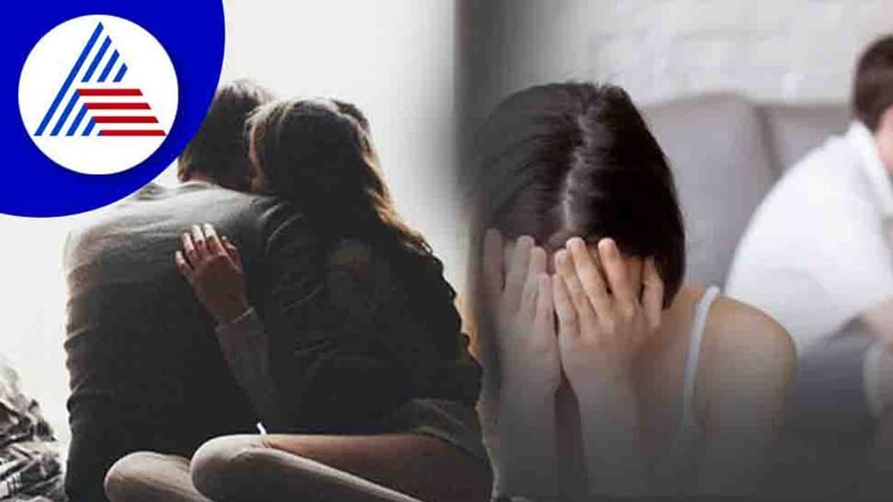 ಗಂಡನ ಸ್ನೇಹಿತ ರಾತ್ರಿಯಾದರೆ ಸಾಕು ರೋಮ್ಯಾಂಟಿಕ್ ಮೆಸೇಜ್ ಕಳಿಸ್ತಾನೆ. ಏನ್ಮಾಡ್ಲಿ ? ಗಂಡನ ಸ್ನೇಹಿತ ರಾತ್ರಿಯಾದರೆ ಸಾಕು ರೋಮ್ಯಾಂಟಿಕ್ ಮೆಸೇಜ್ ಕಳಿಸ್ತಾನೆ. ಏನ್ಮಾಡ್ಲಿ ?