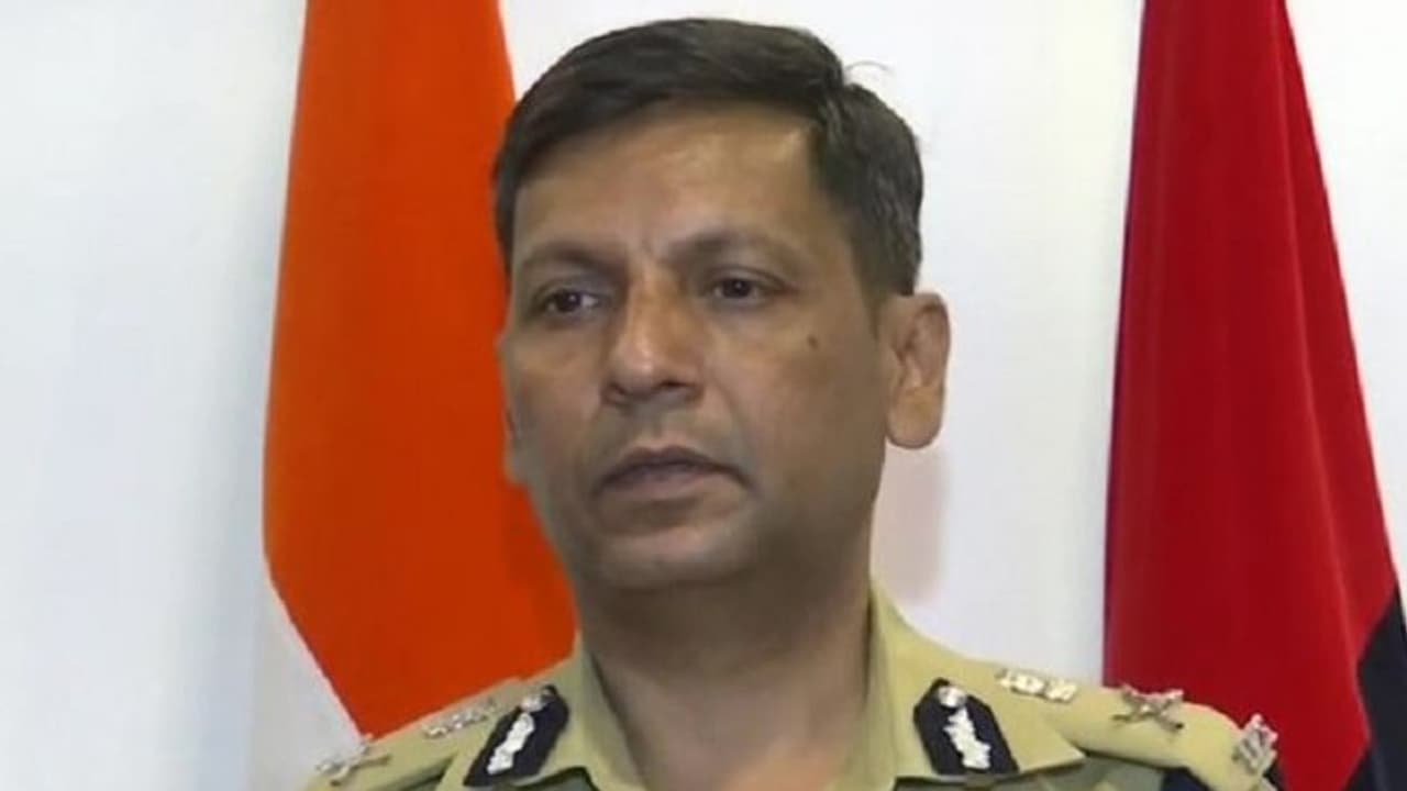 PM मोदी की जम्मू यात्रा से पहले बड़ी वारदात को अंजाम देने वाले थे आतंकी, गुप्त सूचना से साजिश हुई नाकाम PM मोदी की जम्मू यात्रा से पहले बड़ी वारदात को अंजाम देने वाले थे आतंकी, गुप्त सूचना से साजिश हुई नाकाम