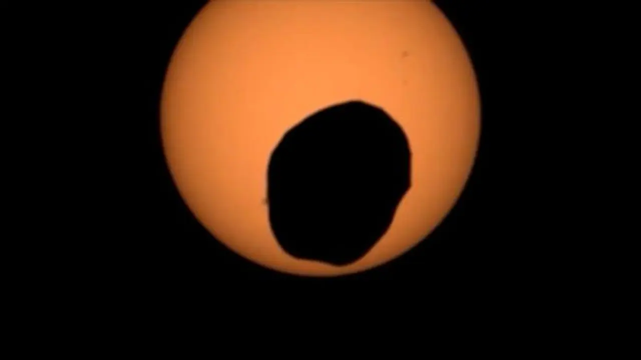 ৩৭ বছর পর গঠিত হওয়া এই অশুভ যোগ থেকে মুক্তি পাবেন এই রাশিগুলি, ফেলবেন স্বস্তির নিঃশ্বাস ৩৭ বছর পর গঠিত হওয়া এই অশুভ যোগ থেকে মুক্তি পাবেন এই রাশিগুলি, ফেলবেন স্বস্তির নিঃশ্বাস