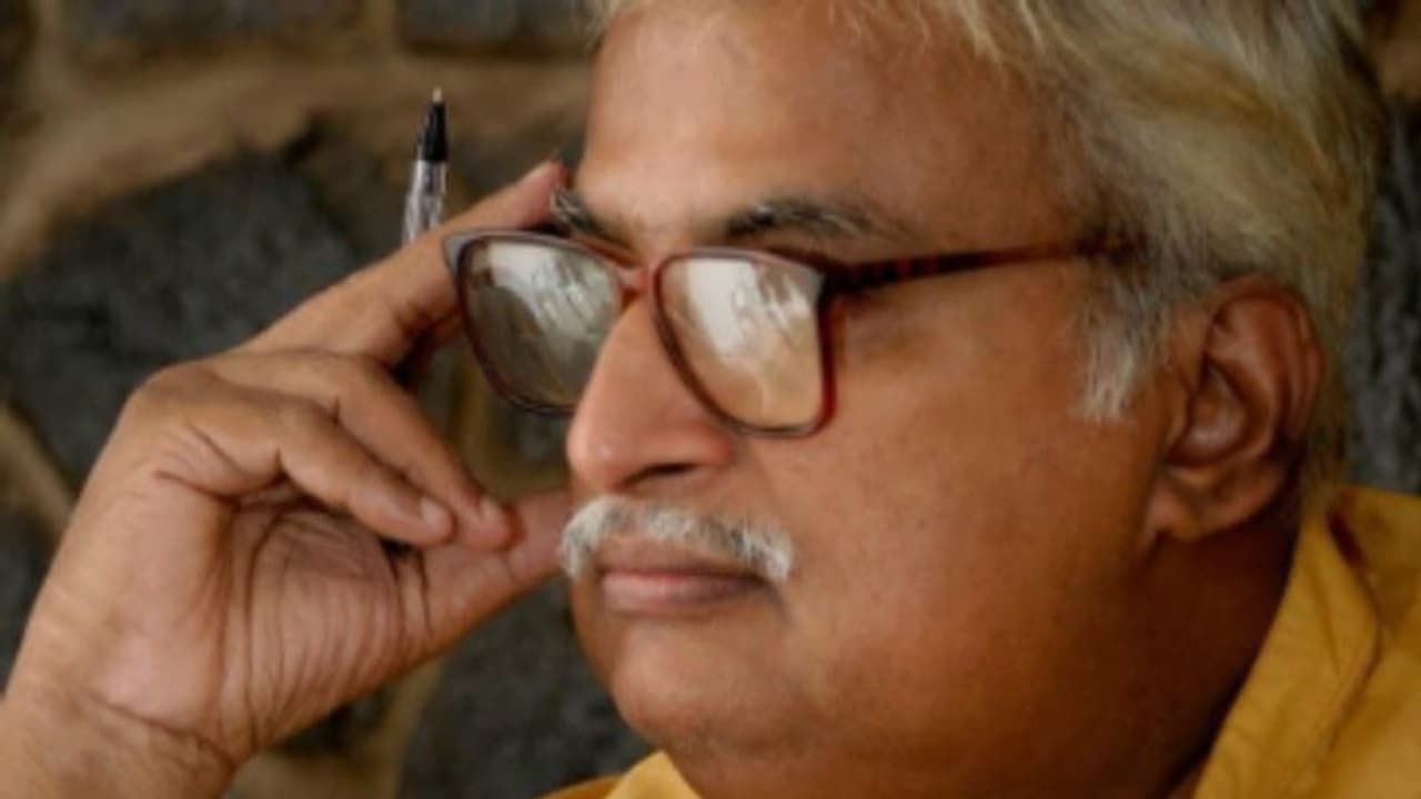 John Paul Script Writer : ബാങ്ക് ജോലി രാജിവെച്ച് സജീവ സിനിമാക്കാരനായ ജോണ് പോള് John Paul Script Writer : ബാങ്ക് ജോലി രാജിവെച്ച് സജീവ സിനിമാക്കാരനായ ജോണ് പോള്