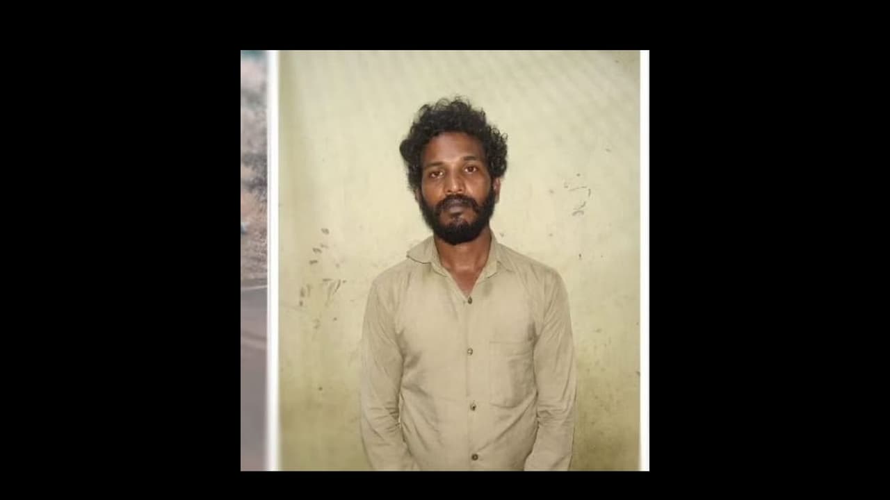 தாலிகட்டி ஒரு வருஷம் கூட ஆகல.. அதற்குள் இன்னொருத்தனா.?? கடலை போட்ட மனைவியை காலி செய்த கணவன். தாலிகட்டி ஒரு வருஷம் கூட ஆகல.. அதற்குள் இன்னொருத்தனா.?? கடலை போட்ட மனைவியை காலி செய்த கணவன்.