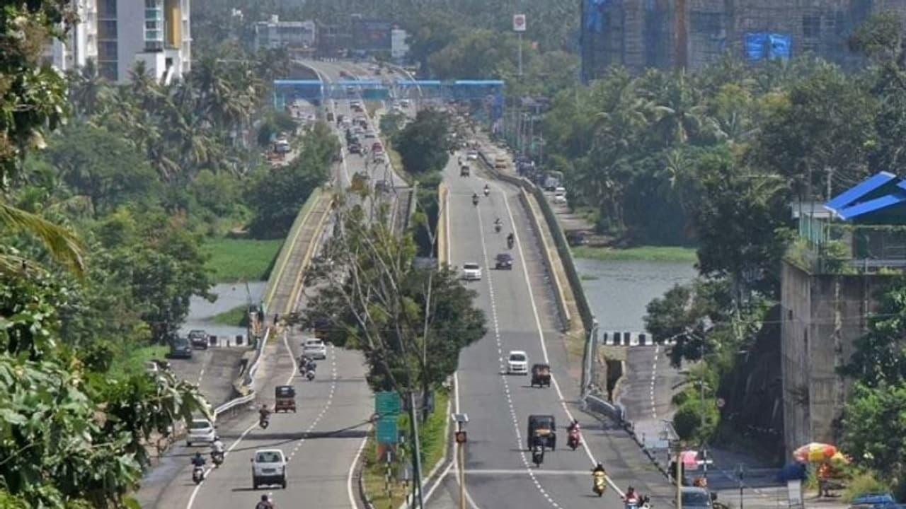 കേരളത്തിലെ ദേശീയപാതാ വികസനം 2025 ൽ പൂര്ത്തിയാകുമെന്ന് കേന്ദ്രമന്ത്രി വി.കെ.സിംഗ് കേരളത്തിലെ ദേശീയപാതാ വികസനം 2025 ൽ പൂര്ത്തിയാകുമെന്ന് കേന്ദ്രമന്ത്രി വി.കെ.സിംഗ്