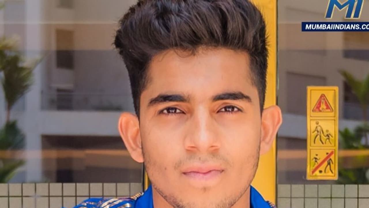 IPL 2022: ಮುಂಬೈ ಪರ ಮಿಂಚಿದ ಹೃತಿಕ್ ಶೋಕೀನ್ ಯಾರು ಗೊತ್ತಾ..? IPL 2022: ಮುಂಬೈ ಪರ ಮಿಂಚಿದ ಹೃತಿಕ್ ಶೋಕೀನ್ ಯಾರು ಗೊತ್ತಾ..?