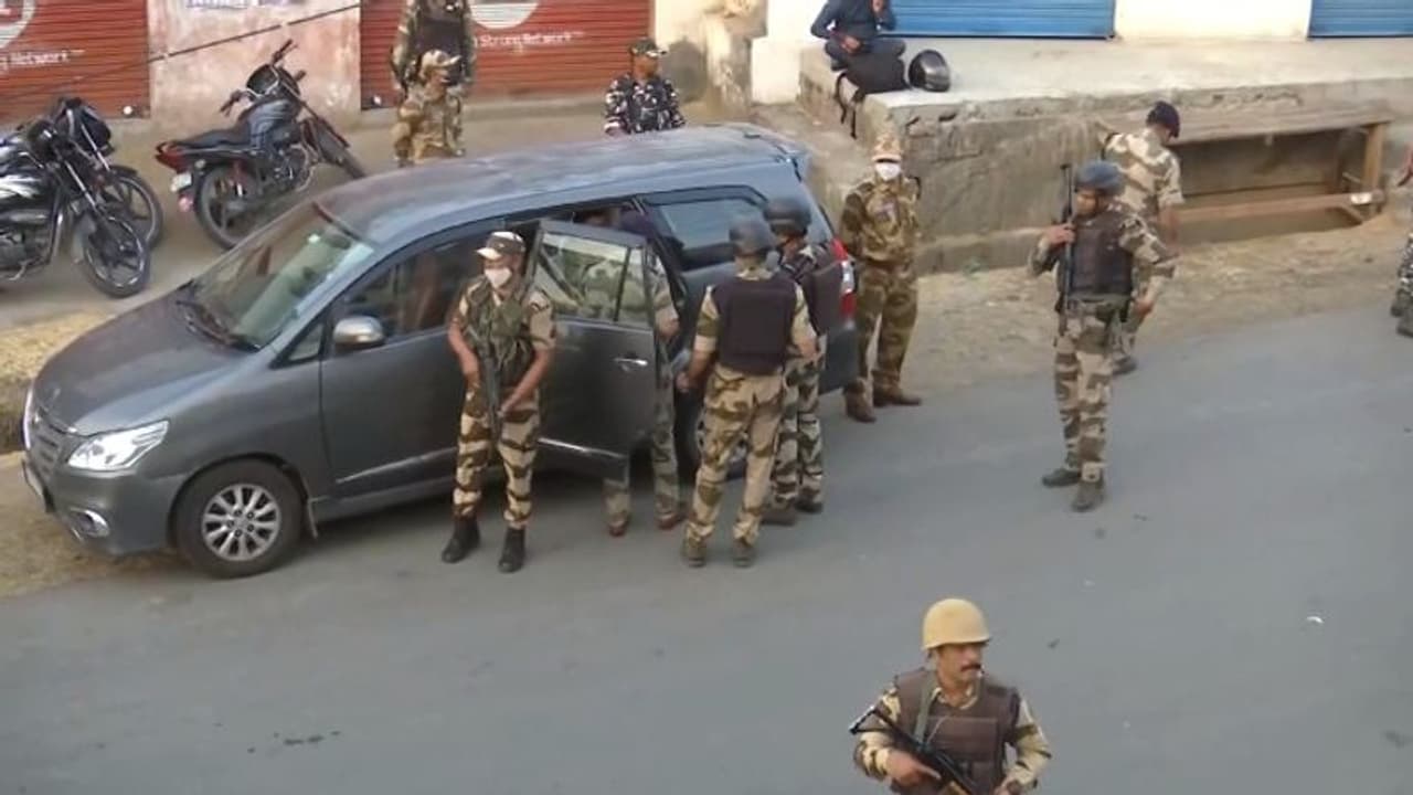 ప్రధాని మోదీ ర్యాలీ జరిగే చోటుకు 12 కి.మీ దూరంలో పేలుడు..!