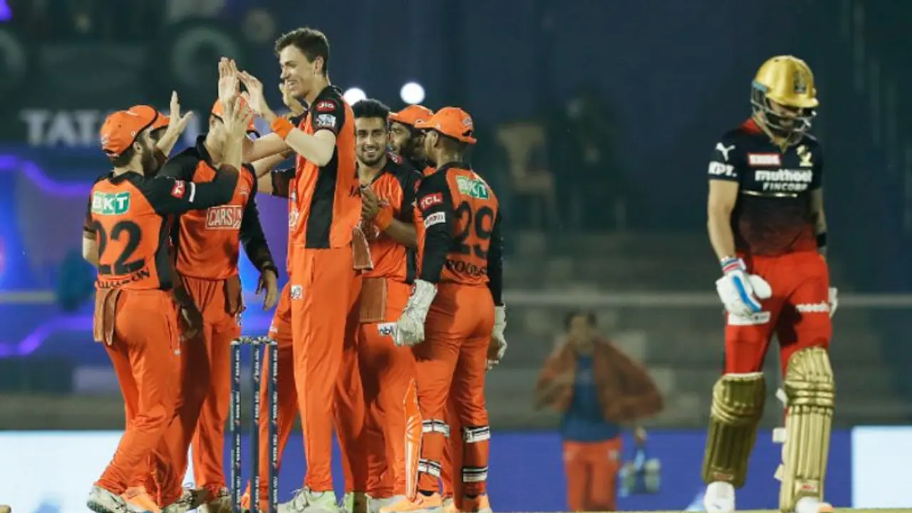 IPL 2022: అట్లుంటది సన్ రైజర్స్ తోని.. హైదరబాద్ బౌలింగ్ కు బెంబేలెత్తిన బెంగళూరు.. IPL 2022: అట్లుంటది సన్ రైజర్స్ తోని.. హైదరబాద్ బౌలింగ్ కు బెంబేలెత్తిన బెంగళూరు..