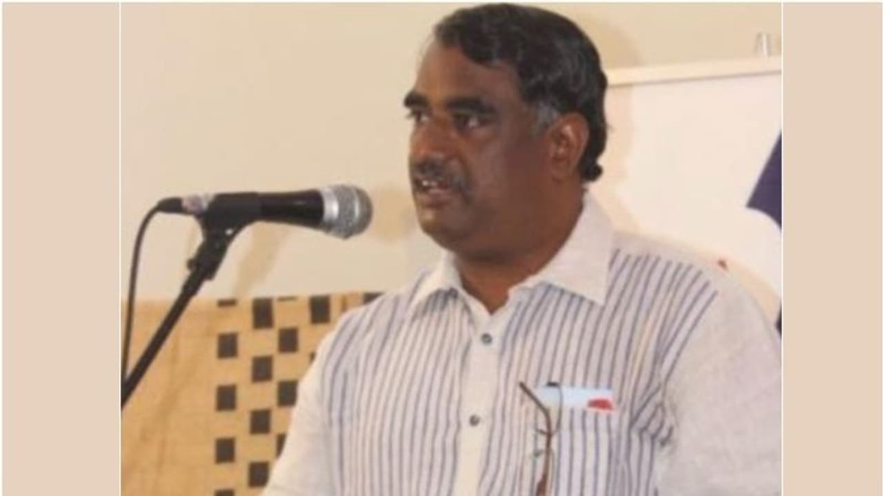 ക്യാന്സര് ചികിത്സയ്ക്കായി നാട്ടില് പോയ പ്രവാസി മലയാളി മരിച്ചു ക്യാന്സര് ചികിത്സയ്ക്കായി നാട്ടില് പോയ പ്രവാസി മലയാളി മരിച്ചു