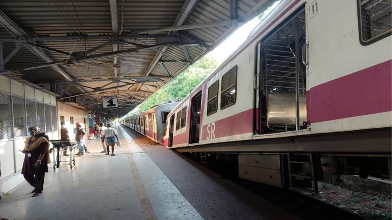 ರೈಲು ಚಾಲಕನ ಎಣ್ಣೆಯ ಕರಾಮತ್ತು: ಒಂದು ಗಂಟೆ ವಿಳಂಬವಾಗಿ ಹೊರಟ ರೈಲು