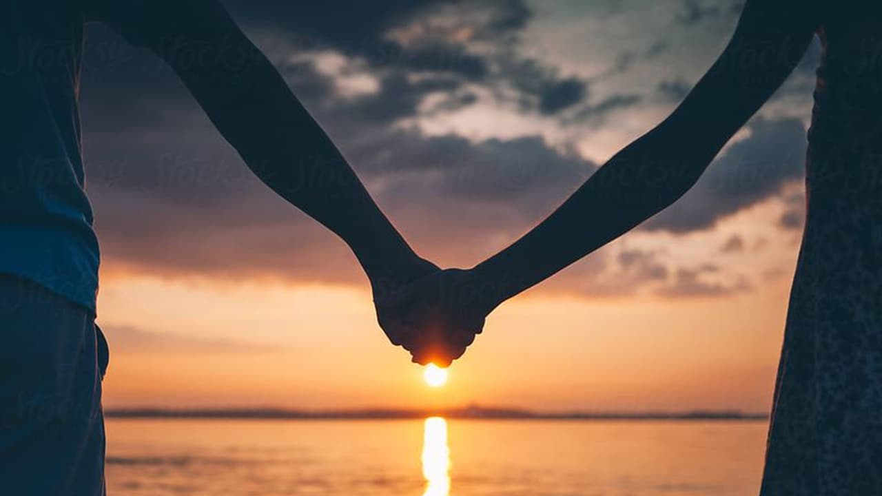 'എന്റെ മരണം നിനക്കുള്ള വിവാഹ സമ്മാനമാണ്'; കാമുകിയുടെ വിവാഹം ഉറപ്പിച്ചതറിഞ്ഞ് യുവാവ് തൂങ്ങി മരിച്ചു 'എന്റെ മരണം നിനക്കുള്ള വിവാഹ സമ്മാനമാണ്'; കാമുകിയുടെ വിവാഹം ഉറപ്പിച്ചതറിഞ്ഞ് യുവാവ് തൂങ്ങി മരിച്ചു