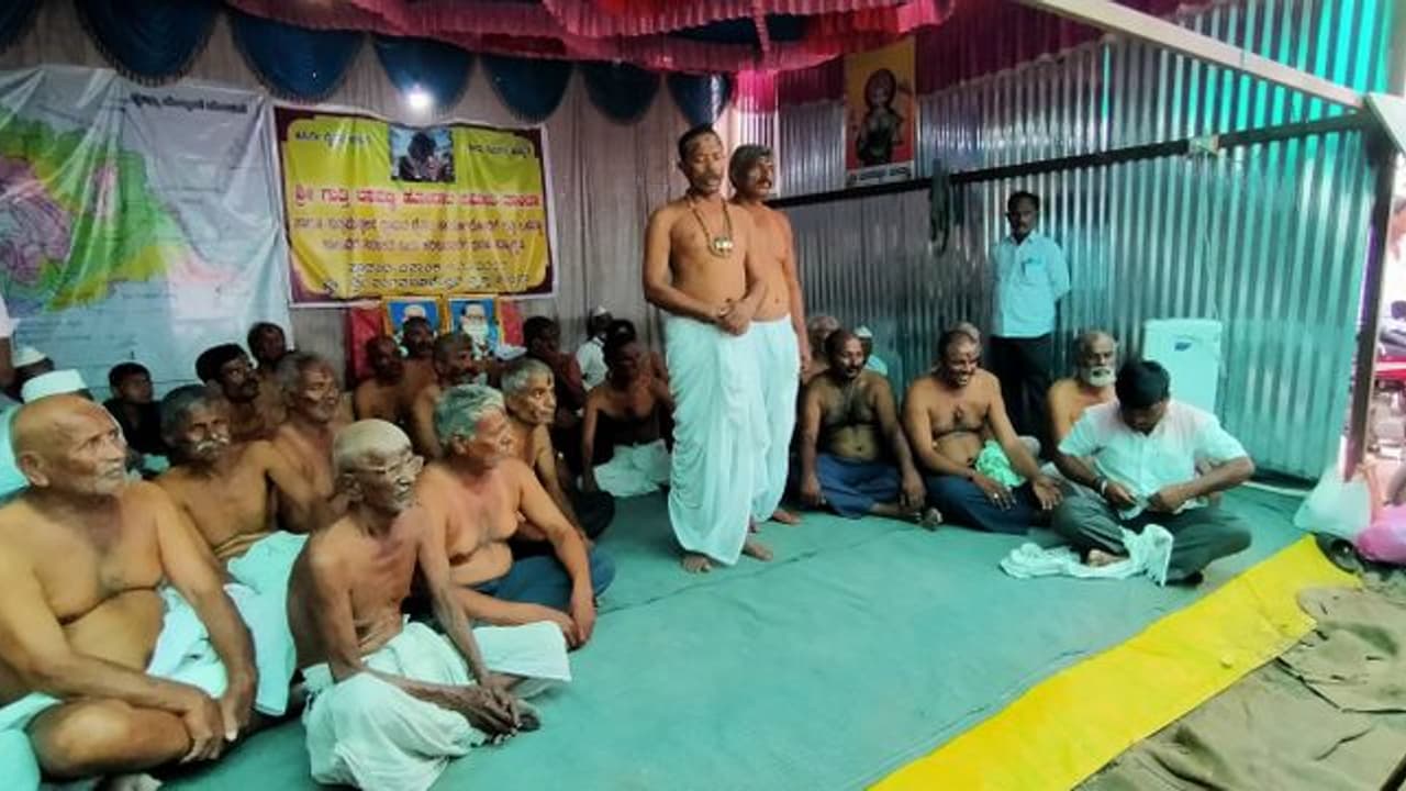 ಹನಿ ನೀರಿಗಾಗಿ ದಶಕಗಳ ಹೋರಾಟ, ಕಾಲುವೆ ನಿರ್ಮಾಣವಾಗಿ 30 ವರ್ಷ ಕಳೆದ್ರೂ ಹರಿದಿಲ್ಲ ನೀರು ಹನಿ ನೀರಿಗಾಗಿ ದಶಕಗಳ ಹೋರಾಟ, ಕಾಲುವೆ ನಿರ್ಮಾಣವಾಗಿ 30 ವರ್ಷ ಕಳೆದ್ರೂ ಹರಿದಿಲ್ಲ ನೀರು