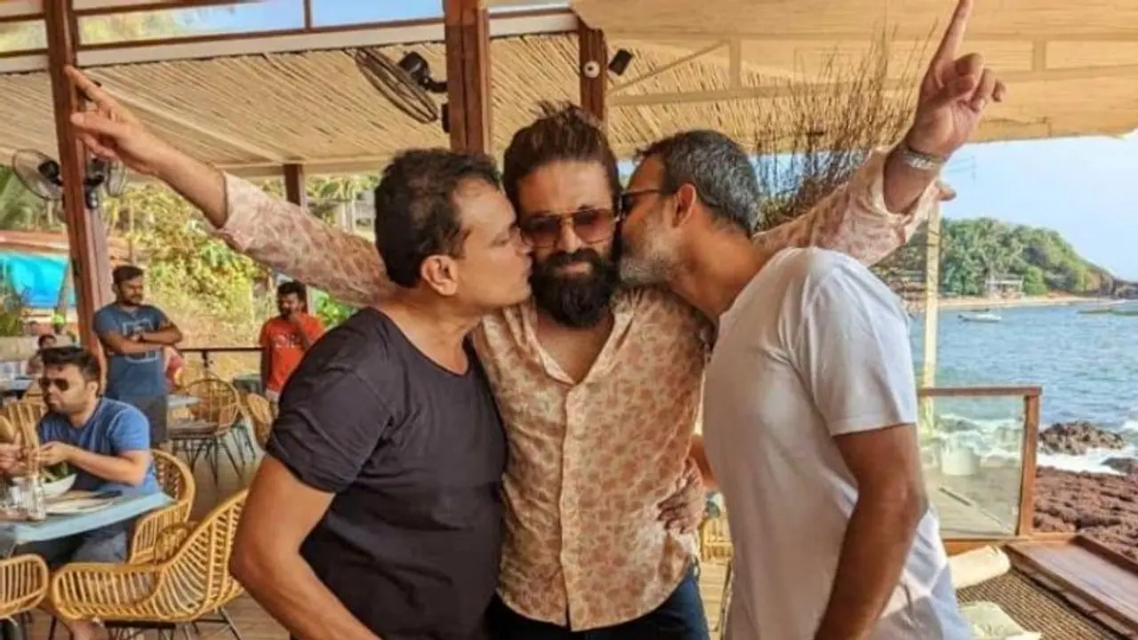 KGF 2:1000 కోట్ల సెలబ్రేషన్స్ ఇలా...మామూలుగా లేదుగా