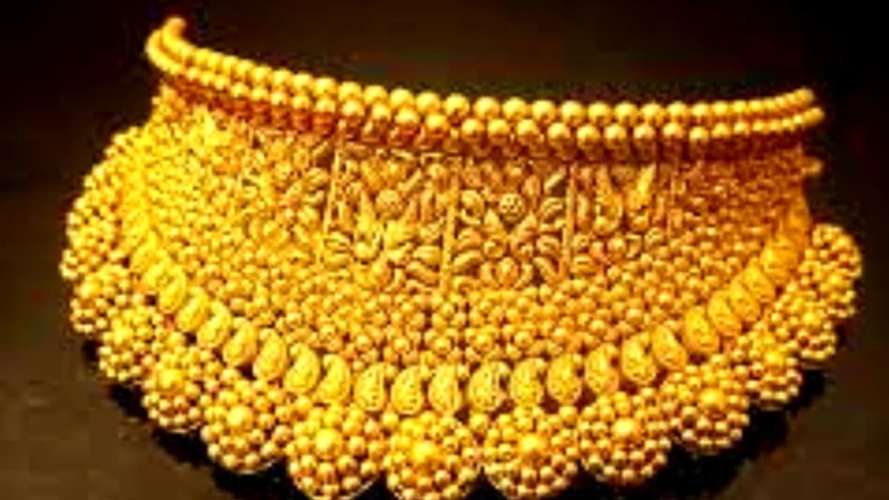 Gold price today : വലിയ ഇടിവിനുശേഷം തുടർച്ചയായ രണ്ടാം ദിവസവും മാറ്റമില്ലാതെ തുടർന്ന് സ്വർണവില 