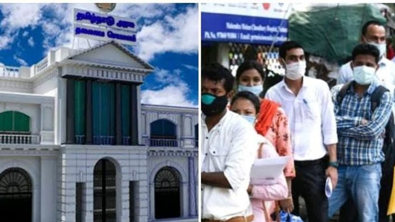 தலைமை செயலகத்தில் மீண்டும் கட்டாயமானது முக கவசம்..முக கவசத்தோடு கூட்டத்தில் பங்கேற்ற முதல்வர்...!