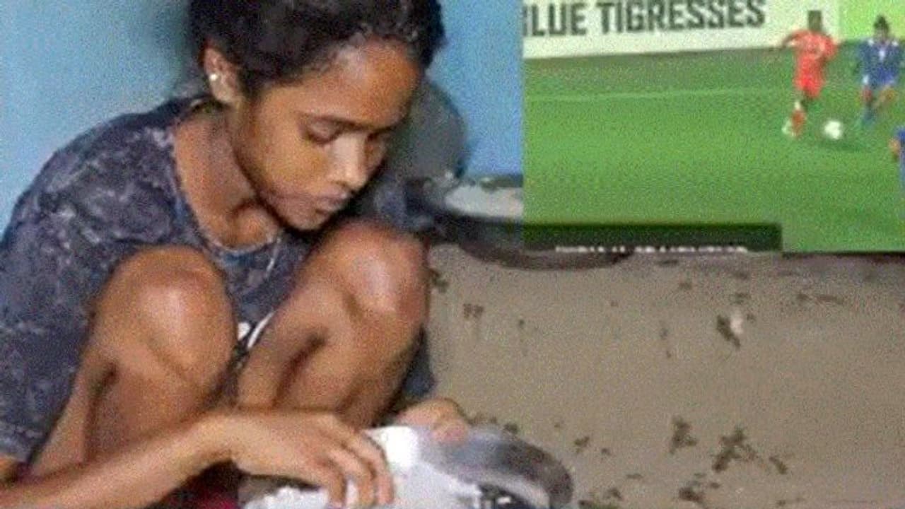 ফ্যান ভাত খেয়েই ফুটবল বিশ্বকাপে অনিতা, জীবনযুদ্ধে জয় ঝাড়খণ্ডের ৭ অগ্নিকন্যার ফ্যান ভাত খেয়েই ফুটবল বিশ্বকাপে অনিতা, জীবনযুদ্ধে জয় ঝাড়খণ্ডের ৭ অগ্নিকন্যার