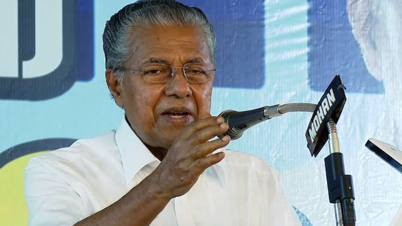 മുഖ്യമന്ത്രിയുടെ പേരിലും പണം തട്ടാൻ ശ്രമം, സന്ദേശം കിട്ടിയത് പേഴ്സണൽ സ്റ്റാഫിന്; പിന്നിൽ ഉത്തരേന്ത്യൻ സംഘം മുഖ്യമന്ത്രിയുടെ പേരിലും പണം തട്ടാൻ ശ്രമം, സന്ദേശം കിട്ടിയത് പേഴ്സണൽ സ്റ്റാഫിന്; പിന്നിൽ ഉത്തരേന്ത്യൻ സംഘം