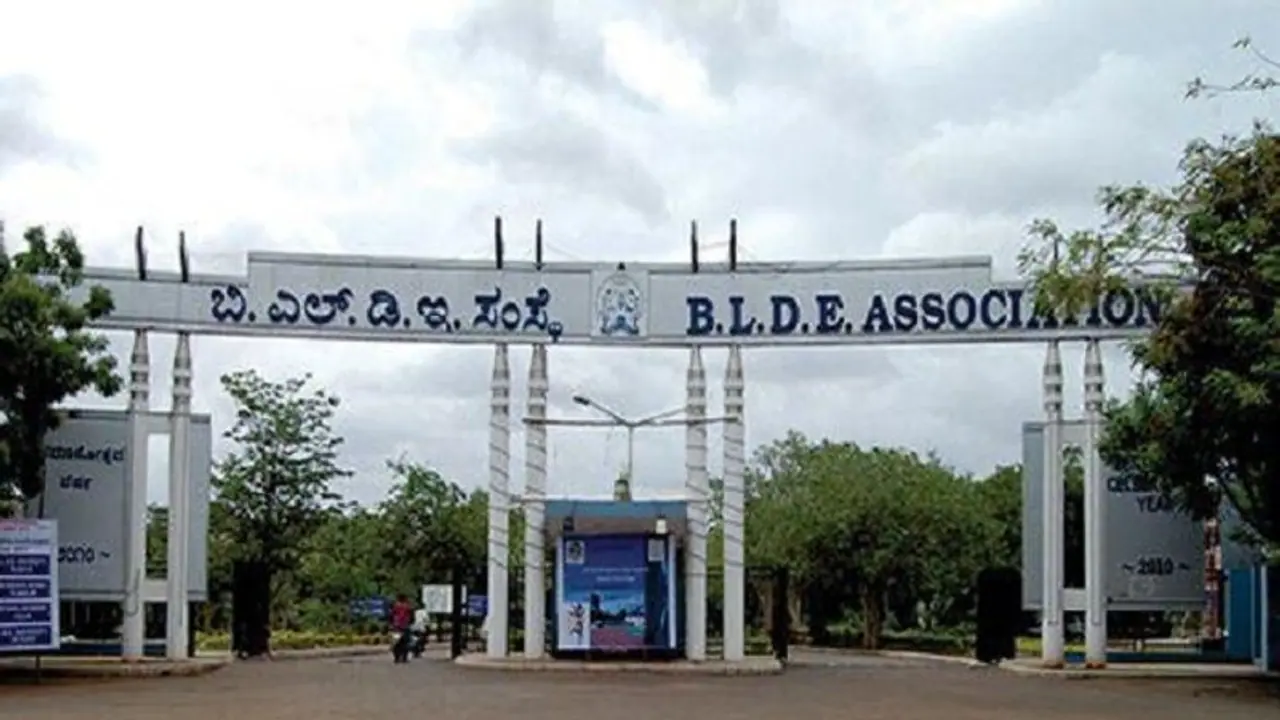 ಉಕ್ರೇನ್‌ನಿಂದ ವಾಪಸ್ ಆದ ಮೆಡಿಕಲ್ ವಿದ್ಯಾರ್ಥಿಗಳಿಗೆ ವಿಜಯಪುರದಲ್ಲಿ ಪಾಠ.!