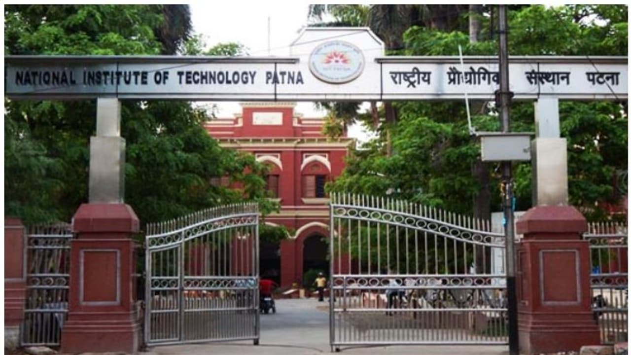 NIT Patna Student : എൻഐടി ബിരുദ വിദ്യാര്ത്ഥിയ്ക്ക് ആമസോണ് വാഗ്ദാനം ചെയ്ത ശമ്പളം എത്രയാണെന്നോ? NIT Patna Student : എൻഐടി ബിരുദ വിദ്യാര്ത്ഥിയ്ക്ക് ആമസോണ് വാഗ്ദാനം ചെയ്ത ശമ്പളം എത്രയാണെന്നോ?