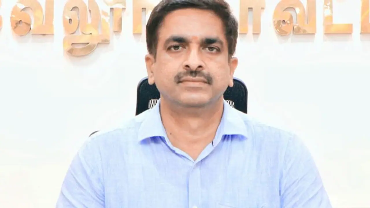 இலவசம் அறிவித்த பிரியாணி கடைக்கு சீல்.. எதற்காக தெரியுமா? வேலூர் மாவட்ட ஆட்சியர் கொடுத்த விளக்கம்..! இலவசம் அறிவித்த பிரியாணி கடைக்கு சீல்.. எதற்காக தெரியுமா? வேலூர் மாவட்ட ஆட்சியர் கொடுத்த விளக்கம்..!