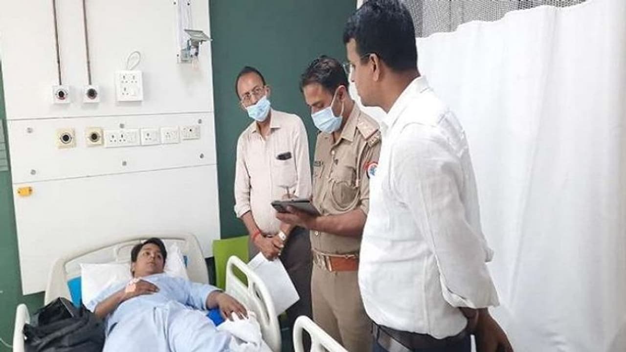 गाजियाबाद के IMS इंजीनियरिंग कालेज में टूटा लिफ्ट का तार, घायल 11 छात्रों का इलाज जारी गाजियाबाद के IMS इंजीनियरिंग कालेज में टूटा लिफ्ट का तार, घायल 11 छात्रों का इलाज जारी