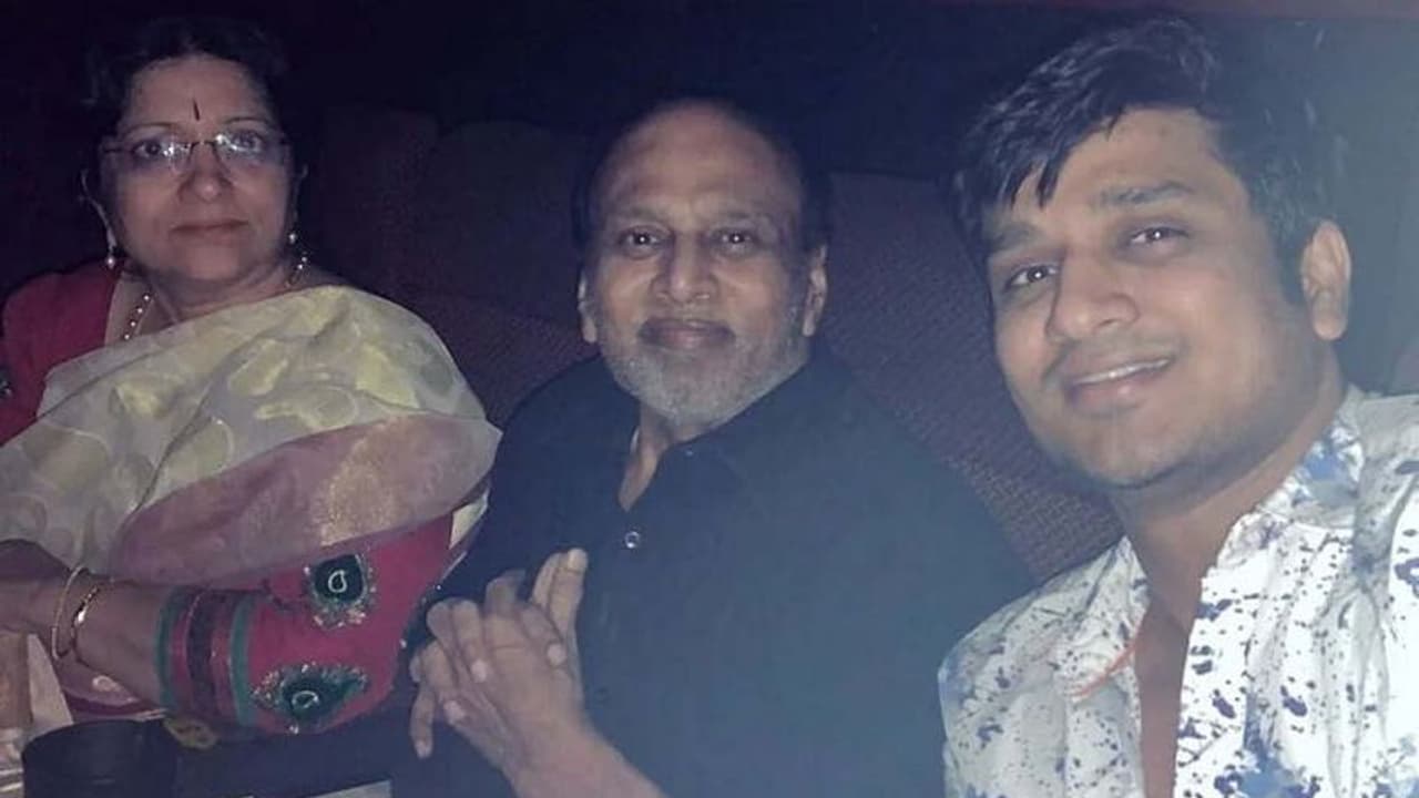 Nikhil Father Passes Away: హీరో నిఖిల్ ఇంట తీవ్ర విషాదం... తండ్రి అకాల మరణం! Nikhil Father Passes Away: హీరో నిఖిల్ ఇంట తీవ్ర విషాదం... తండ్రి అకాల మరణం!