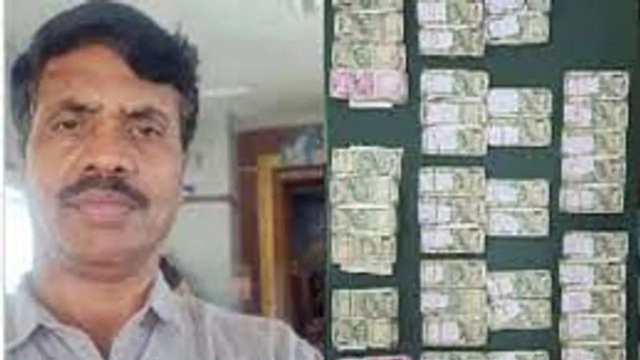 ஏரியாவுக்கு ஒரு புரோக்கர்.. கட்சிதமாக நடந்த வசூல் வேட்டை..வாட்ஸ் அப்பில் அனுப்பிய தகவலால் சிக்கிய அதிகாரி ஏரியாவுக்கு ஒரு புரோக்கர்.. கட்சிதமாக நடந்த வசூல் வேட்டை..வாட்ஸ் அப்பில் அனுப்பிய தகவலால் சிக்கிய அதிகாரி