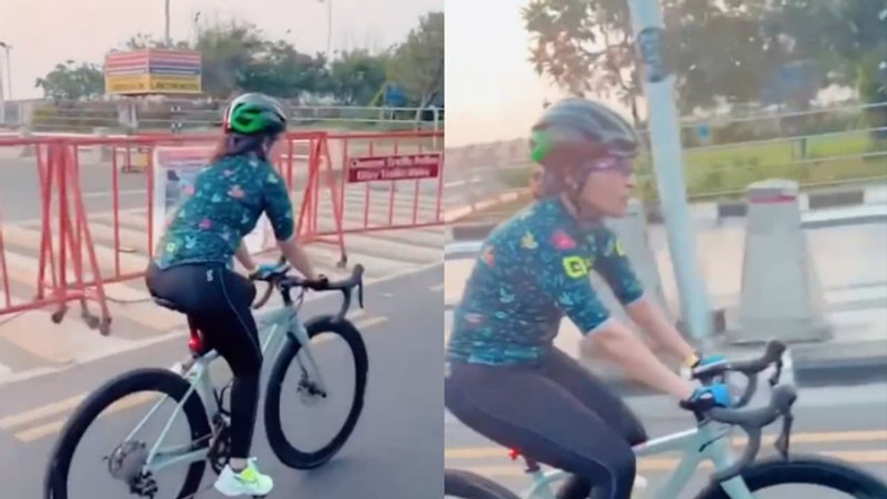 செம்ம கெத்தாக சைக்கிள் ஓட்டும் ஐஸ்வர்யா ரஜினிகாந்...வீடியோ பார்த்து அர்த்தமில்லாத கேள்வி எழுப்பிய நெட்டிசன்கள் செம்ம கெத்தாக சைக்கிள் ஓட்டும் ஐஸ்வர்யா ரஜினிகாந்...வீடியோ பார்த்து அர்த்தமில்லாத கேள்வி எழுப்பிய நெட்டிசன்கள்