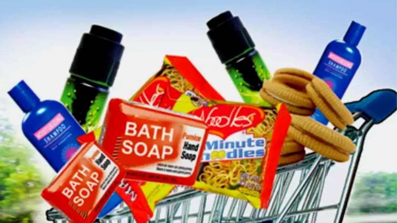 Palm oil : നിരോധനം ഇന്ന് മുതൽ; ഷാംപൂ മുതൽ ചോക്ലറ്റ് വരെയുള്ള പാമോയിൽ ഉത്പന്നങ്ങൾക്ക് വില കൂടിയേക്കും Palm oil : നിരോധനം ഇന്ന് മുതൽ; ഷാംപൂ മുതൽ ചോക്ലറ്റ് വരെയുള്ള പാമോയിൽ ഉത്പന്നങ്ങൾക്ക് വില കൂടിയേക്കും