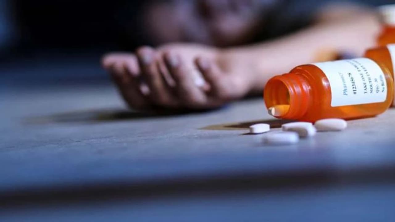 ഭര്‍തൃവീട്ടില്‍ വിഷം കഴിച്ച് ആത്മഹത്യക്ക് ശ്രമിച്ച യുവതി മരിച്ചു