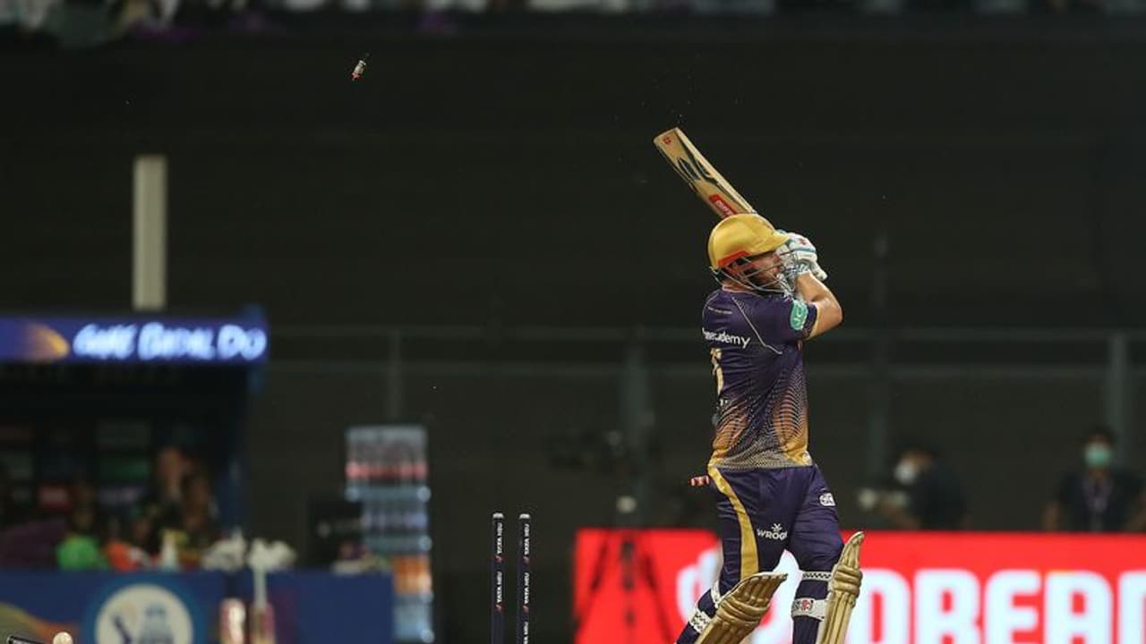 DC vs KKR: தொடரும் ஃபின்ச்சின் பிரச்னை.. ஸ்டம்ப்பை கழட்டி எறிந்த சகாரியா..! DC vs KKR: தொடரும் ஃபின்ச்சின் பிரச்னை.. ஸ்டம்ப்பை கழட்டி எறிந்த சகாரியா..!