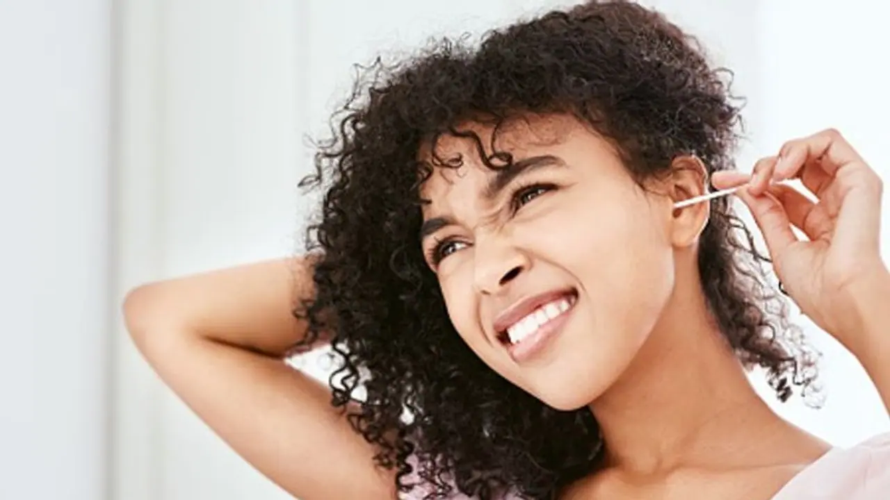 মাঝে মাঝেই কান চুলকায়, তাহলে এখন থেকে সাবধান হয়ে যান নাহলে বড় বিপদ হতে পারে মাঝে মাঝেই কান চুলকায়, তাহলে এখন থেকে সাবধান হয়ে যান নাহলে বড় বিপদ হতে পারে