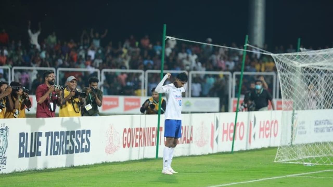 Santosh Trophy : റെക്കോർഡിടുമെന്ന് ചിന്തിച്ചിരുന്നോ, കോച്ച് പറഞ്ഞ രഹസ്യമെന്ത്? തുറന്നുപറഞ്ഞ് ജസിന്‍