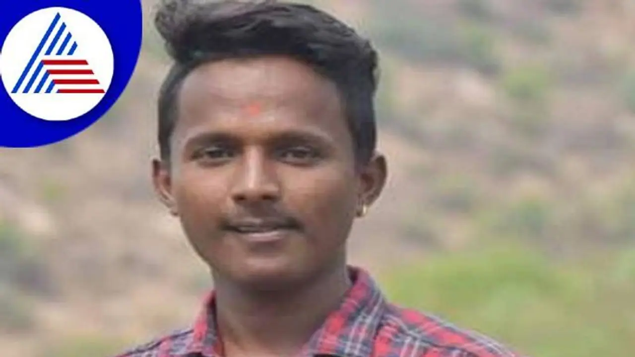 Gokak Murder Case: 9 ತಿಂಗಳ ಹಿಂದಿನ ಕೊಲೆ ಪ್ರಕರಣಕ್ಕೆ ದಿನಕ್ಕೊಂದು ಟ್ವಿಸ್ಟ್..! Gokak Murder Case: 9 ತಿಂಗಳ ಹಿಂದಿನ ಕೊಲೆ ಪ್ರಕರಣಕ್ಕೆ ದಿನಕ್ಕೊಂದು ಟ್ವಿಸ್ಟ್..!