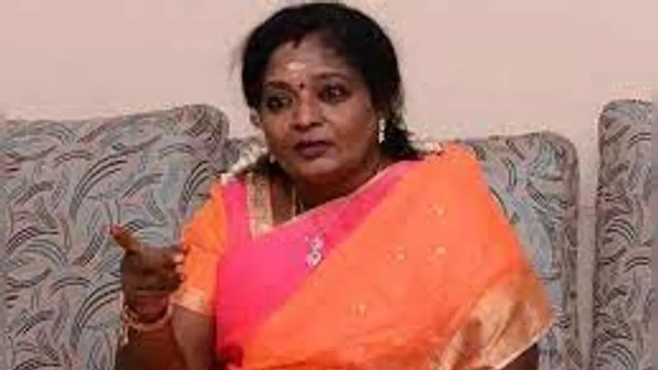 అధికారుల దృష్టికి తీసుకెళ్తా, ఆరోగ్యం జాగ్రత్త: బాసర ట్రిపుల్ ఐటీ విద్యార్ధుల ఆందోళనపై గవర్నర్ తమిళిసై అధికారుల దృష్టికి తీసుకెళ్తా, ఆరోగ్యం జాగ్రత్త: బాసర ట్రిపుల్ ఐటీ విద్యార్ధుల ఆందోళనపై గవర్నర్ తమిళిసై