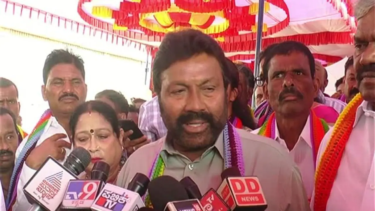 ಭಯೋತ್ಪಾದಕರಿಗೆ ಸಹಕಾರ ನೀಡಿದಂತಾಗಲಿದೆ, ಜಮೀರ್ಗೆ ತಿವಿದ ಬಿಸಿ ಪಾಟೀಲ್ ಭಯೋತ್ಪಾದಕರಿಗೆ ಸಹಕಾರ ನೀಡಿದಂತಾಗಲಿದೆ, ಜಮೀರ್ಗೆ ತಿವಿದ ಬಿಸಿ ಪಾಟೀಲ್