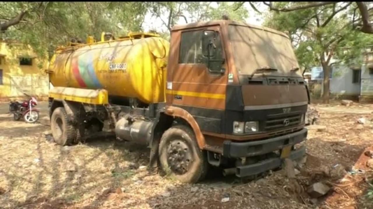 ಕೊಪ್ಪಳದಲ್ಲಿ ಲ್ಯಾಟ್ರಿನ್ ಟ್ಯಾಂಕ್‌ನಲ್ಲಿಯೂ ಗೋಲ್ಮಾಲ್, ಶಿವ..ಶಿವ...